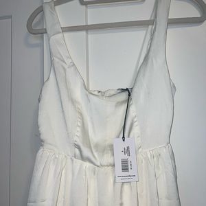 WeWoreWhat corset midi dress, brand new with tags! Size small in white